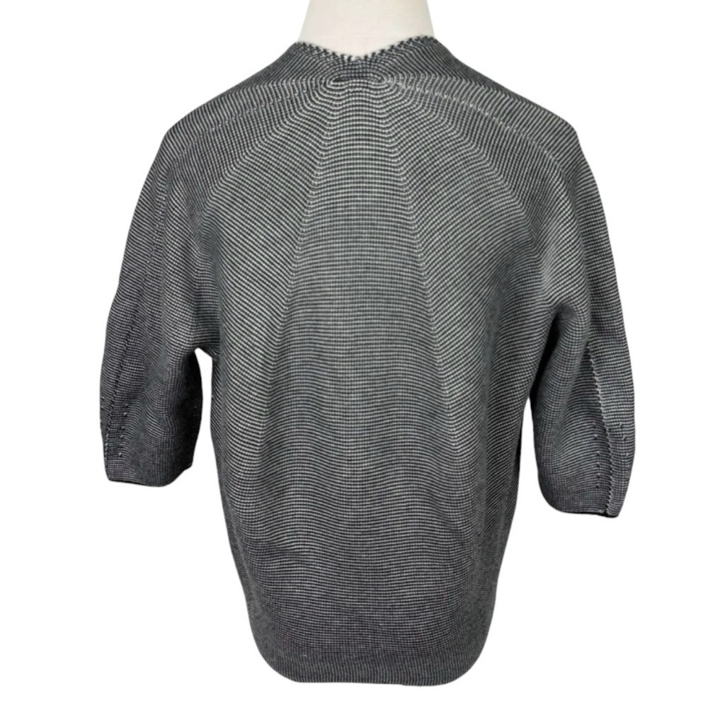 Uniqlo Black Textured Knit Sweater Womens Medium V- Neck 3/4 Sleeve Minimalist - Picture 2 of 16